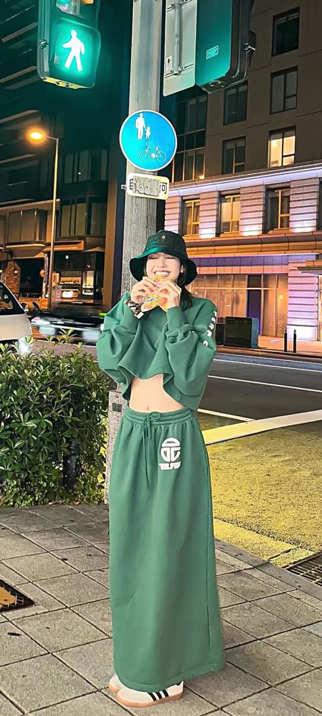 Lisa壁纸