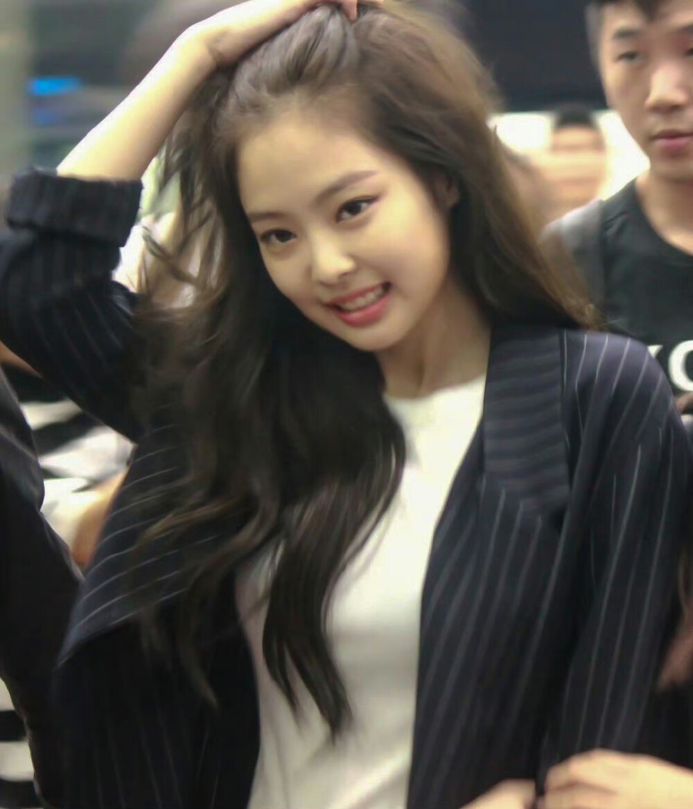 Jennie 金珍妮
©Logo侵删.