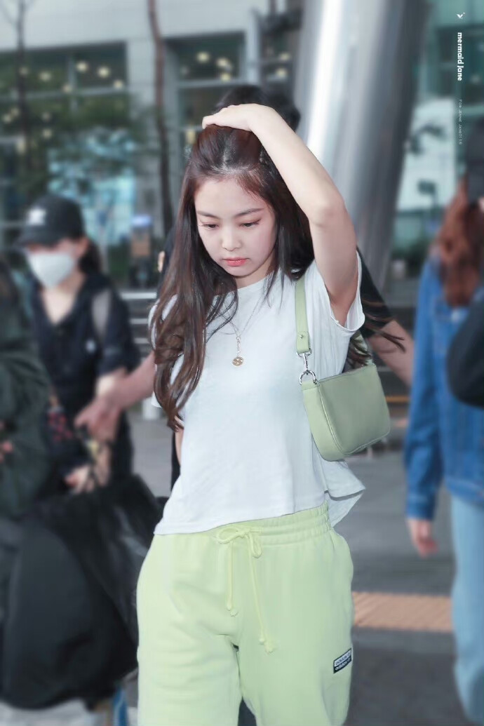 Jennie 金珍妮
©Logo侵删.