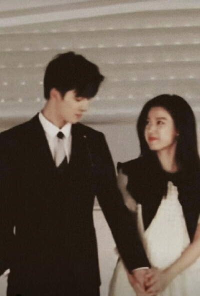 全世界都在等你们分手—朱正廷，卢昱晓