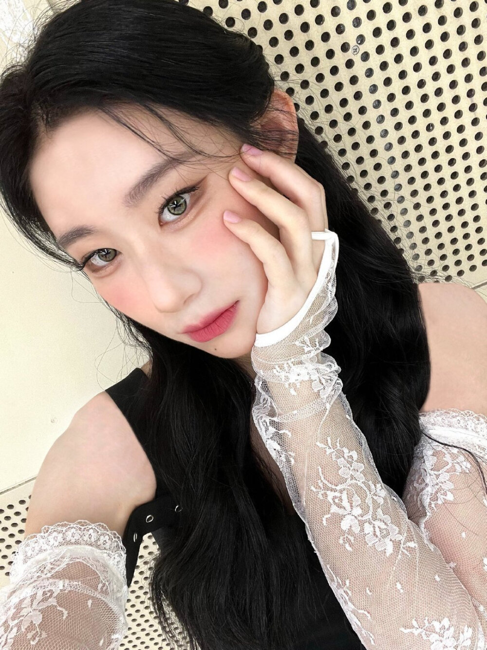 李彩领 chaeryong
©Logo侵删.