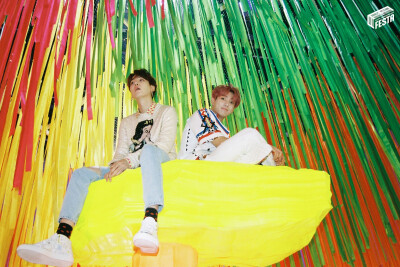 防弹少年团
230611 Weverse
[2023BTSFESTA]
BTS EXHIBITION '今, 日' FILM CAMERA Photo (B side ver.)