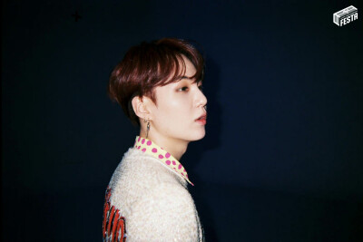 闵玧其
230611 Weverse
[2023BTSFESTA]
BTS EXHIBITION '今, 日' FILM CAMERA Photo (B side ver.)