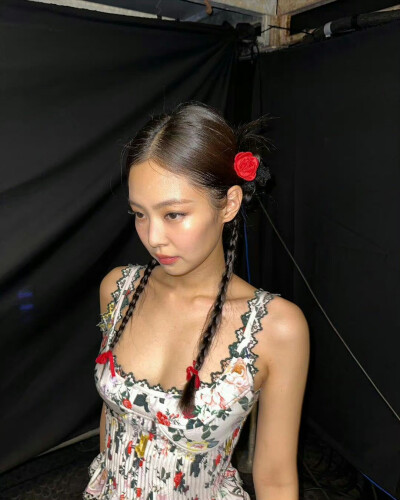 Jennie 金珍妮