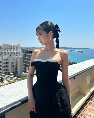 Jennie 金珍妮