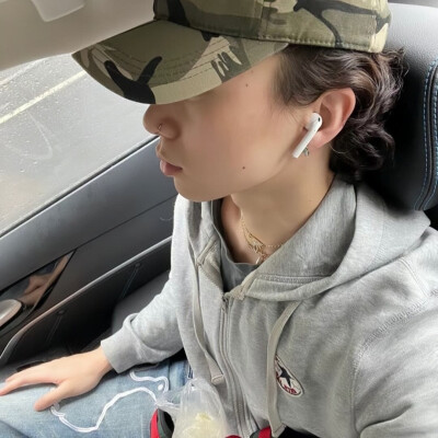 真人男生头像 ｜ 高清男头 ｜ 素质拿图