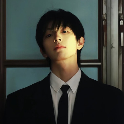 真人男生头像 ｜ 高清男头 ｜ 素质拿图