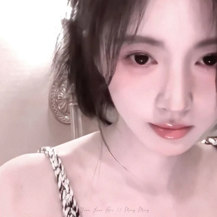 鞠婧祎封神照片