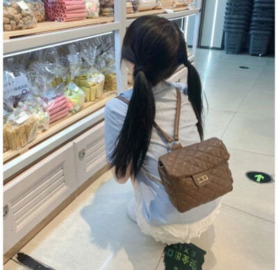 ᜊ(꒪ˊ꒳ˋ꒪)ᜊ 呆呆k