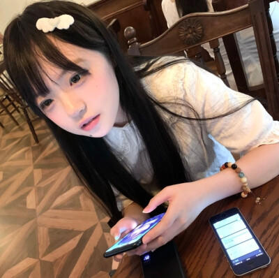 ᜊ(꒪ˊ꒳ˋ꒪)ᜊ 呆呆k