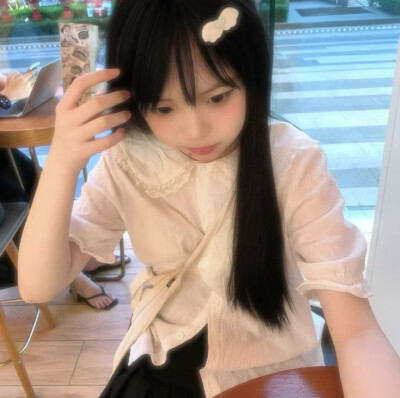 ᜊ(꒪ˊ꒳ˋ꒪)ᜊ 呆呆k