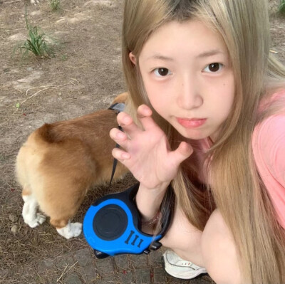 ᜊ(꒪ˊ꒳ˋ꒪)ᜊ 呆呆k