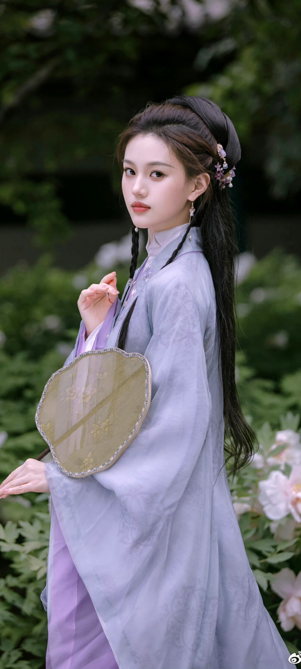 汉服
画中仙:@沈羽洁er