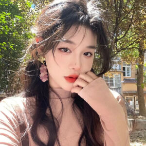 【女头杂烩】韩国#欧美#可爱#唯美#伤感#短发#黑白#背影#长发#复古#搞怪#高清#发型#小清新