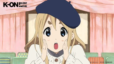 mugi，琴吹䌷