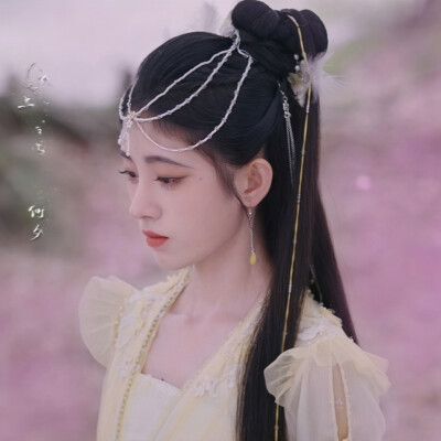 可二改鞠婧祎
cr.槐茶