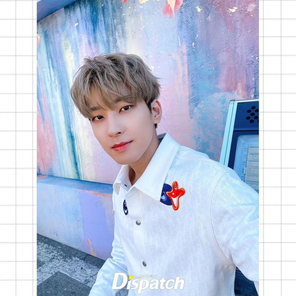 全圆佑（WONWOO）
♪ SEVENTEEN 8th Mini Album 'Your Choice' ♪
☕︎ CR. Dispatch ☕︎
❣️ⓈⒺⓋⒺⓃⓉⒺⒺⓃ❣️