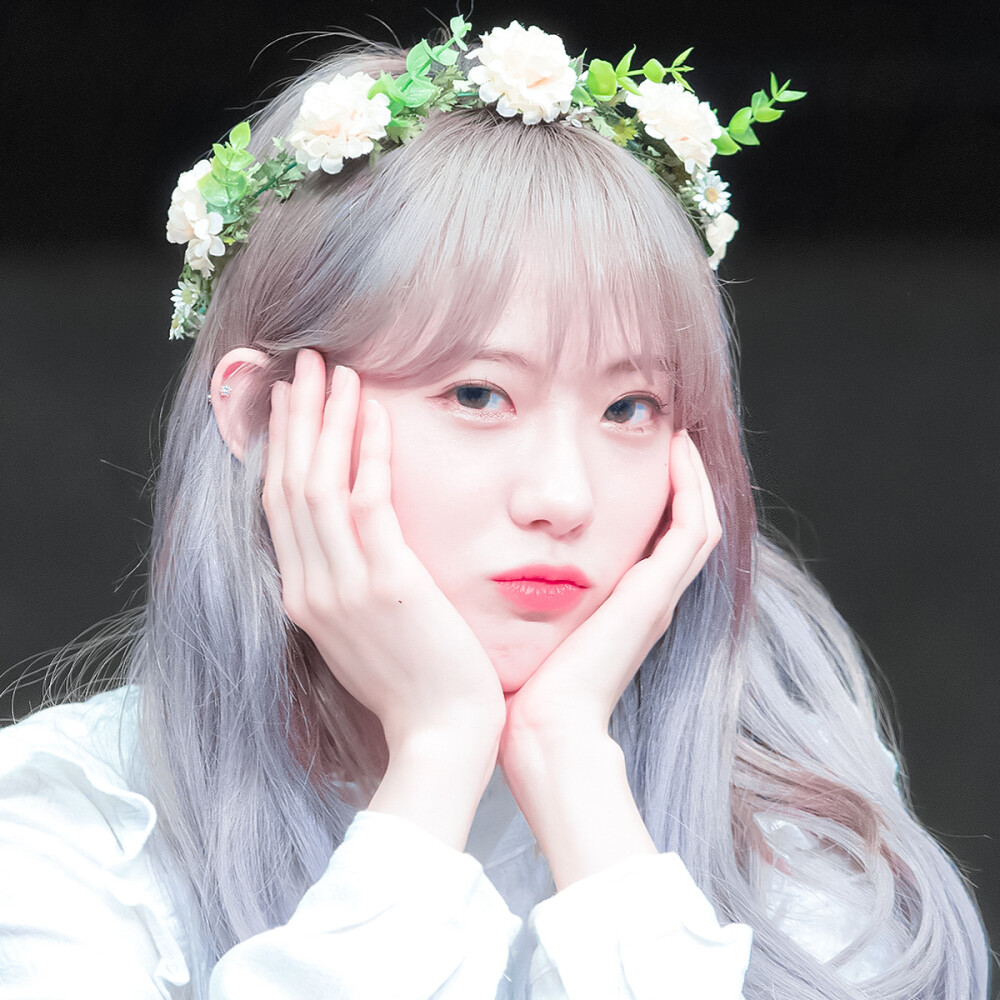 李LUDA
babyface