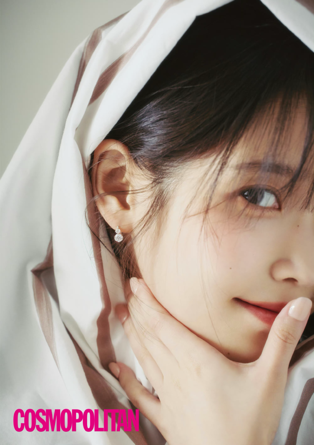 IU