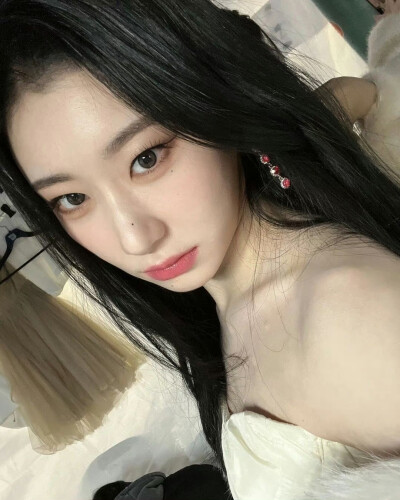 李彩领