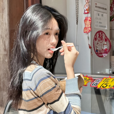 女生头像 干饭头像 食物 吃东西 元气 甜系 甜美 头像 女头