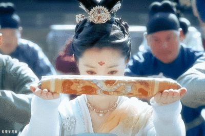 宋轶 | 柳然
cr:松栗芋泥酿