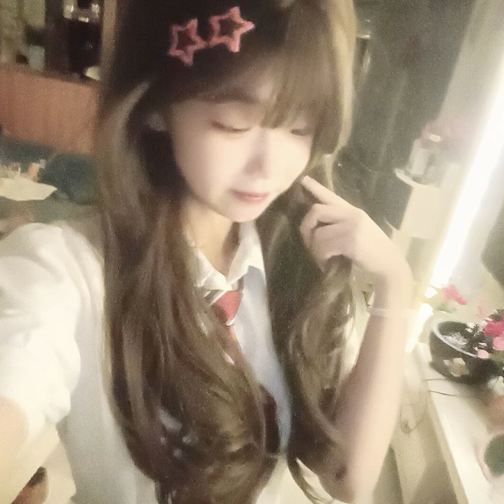 真人女生头像 女头 小众 氛围感
小姐姐快手号:wen