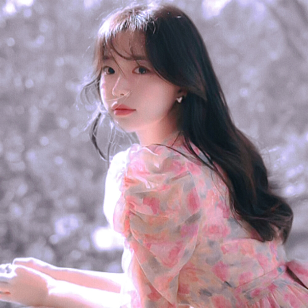 · 以声之色,塑花之形,将你之名,刻于我心。
：阭池