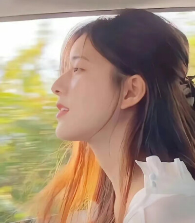 赵露思甜妹头像分享