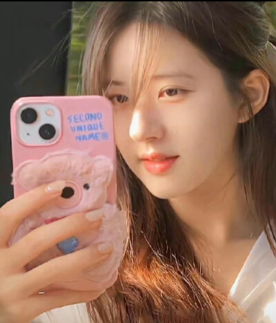 赵露思甜妹头像分享