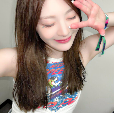 尹势银
拿扣 禁二改 禁抹水印
二转标dt芝士酥饼