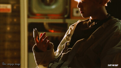 边伯贤橙光素材