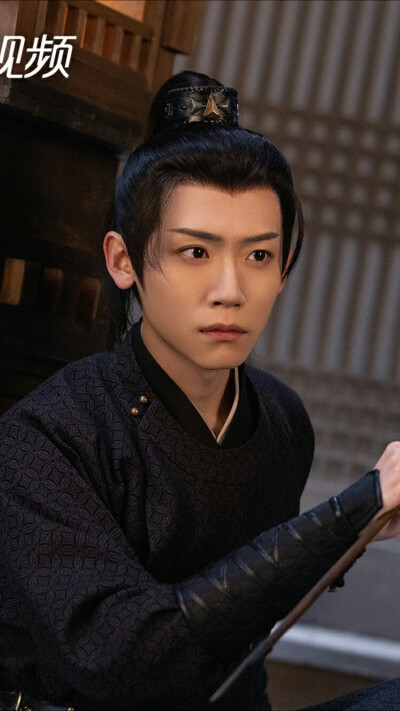 花琉璃轶闻 裴济怀 李卿