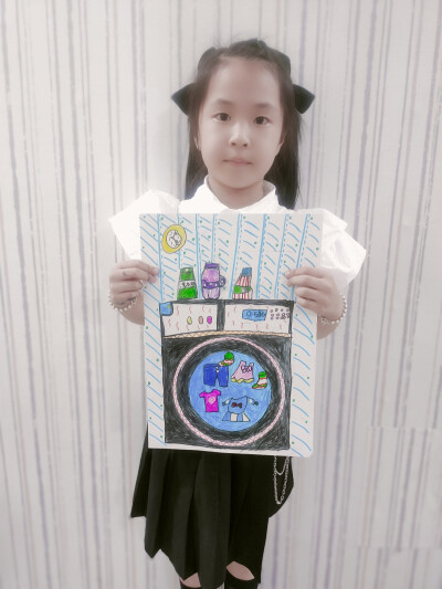 世界上有两种最耀眼的光芒，一种是太阳，一种是你努力的样子。