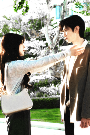 ▸偷偷藏不住
▸赵露思(桑稚)·陈哲远(段嘉许)
"星星走出了云层，被更热烈的光芒包裹，绽放笑意"
cr.ONLY-01O