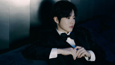 ⊙金俊勉 橙光素材
@贺枝裕 抱图收藏