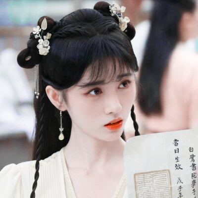 花戎▪鞠婧祎