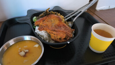  校园午饭