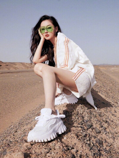 。