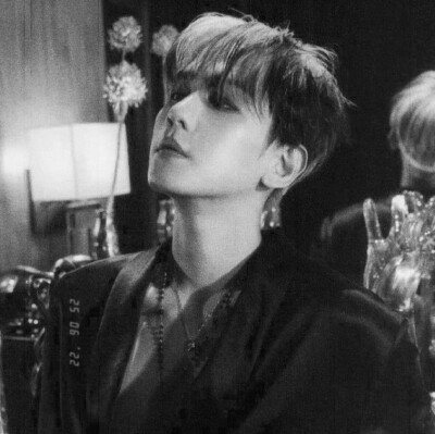 你甚至都不愿意叫我一声教父。
Ⅱ*边伯贤