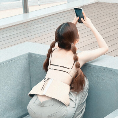 鱼头星星の旅行日记
海棠旁人//虞书欣