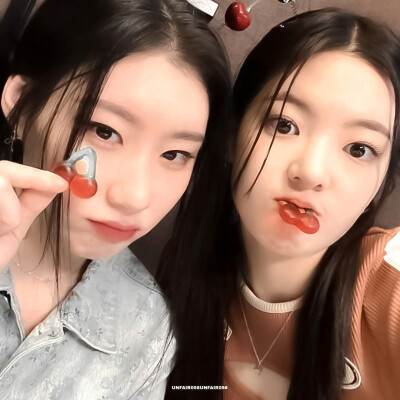 ✪ ITZY｜❥ ૮(҂`･ｪ･)ა