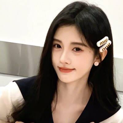 黑暗中也别枯萎，我心爱的向日葵。