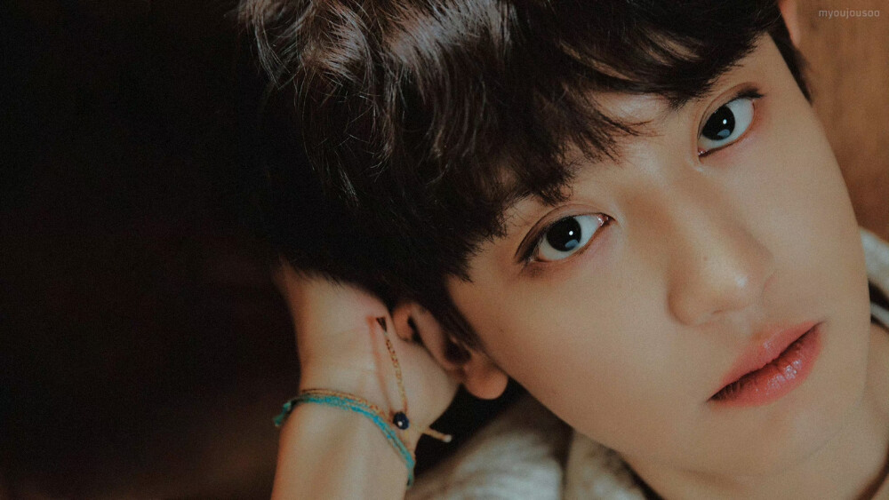 ⊙朴灿烈 橙光素材
@贺枝裕 抱图收藏