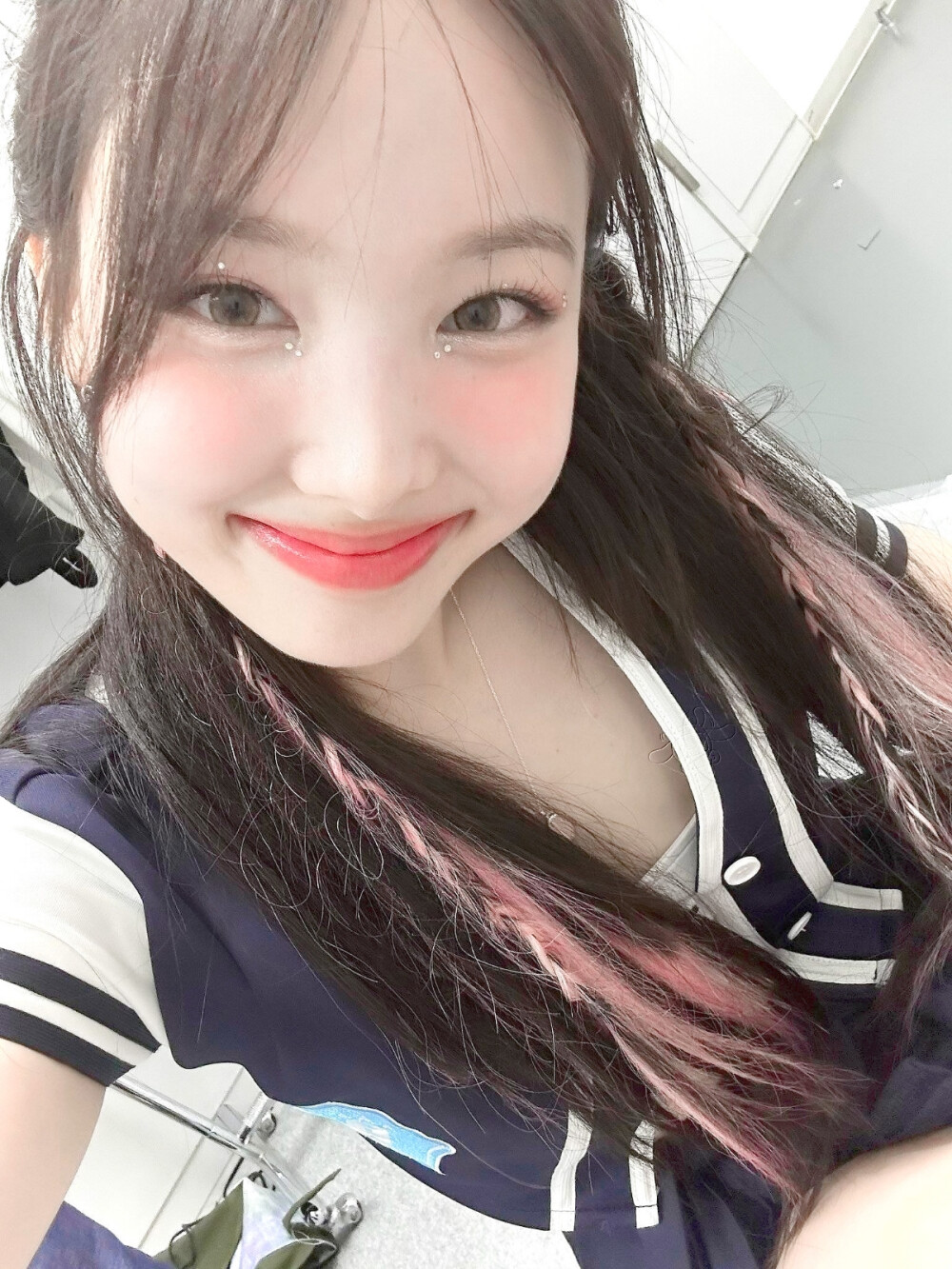 (☆_☆).
twice林娜琏
kpop女爱豆头像泡图