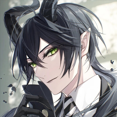 动漫男头
画师：望月しいな