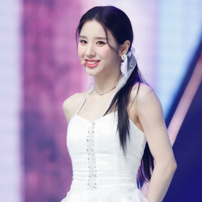 Momoland
Nancy Choerry
MCD