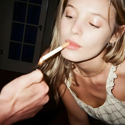 I like
'
女头/氛围感女头/韩女头
©菟丝花-
