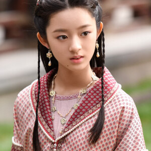 《长歌行》图伽郡主 黄杨钿甜