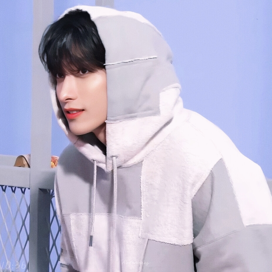 李硕珉DK.
原截/江乐棠